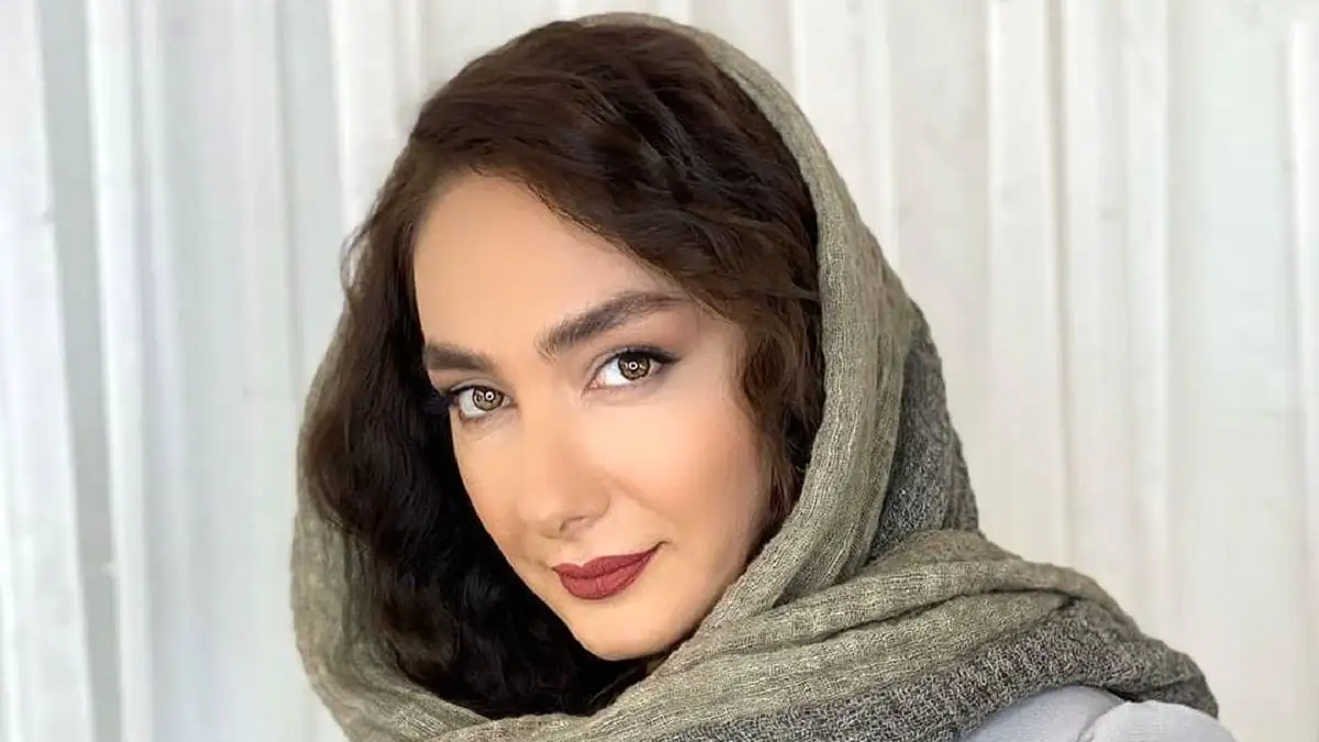 خبر روز | عکس قدیمی از چهره «هانیه توسلی» در 7 سالگی سال 1365 عکس قدیمی از چهره «هانیه توسلی» در 7 سالگی سال 1365