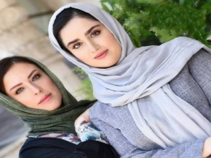 خواهران زیبا و چشم رنگی سینما مادر و خاله هانیه غلامی