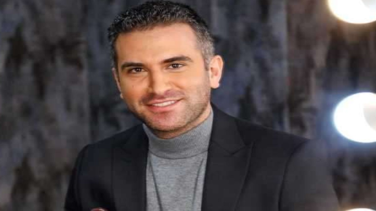 عکس هوتن شکیبا بازیگر شبی که ماه کامل شد با شال و لباس کردی