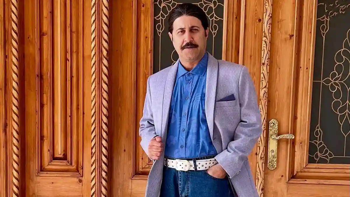 عکس پربازدید از الیکا عبدالرزاقی و هومن حاج عبداللهی در پشتصحنه نمایش شاه لیر