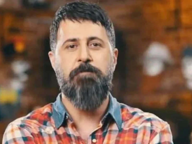 هومن حاجی عبدالهی بازیگر خوشنام در کنار همسر و پسرش جانان