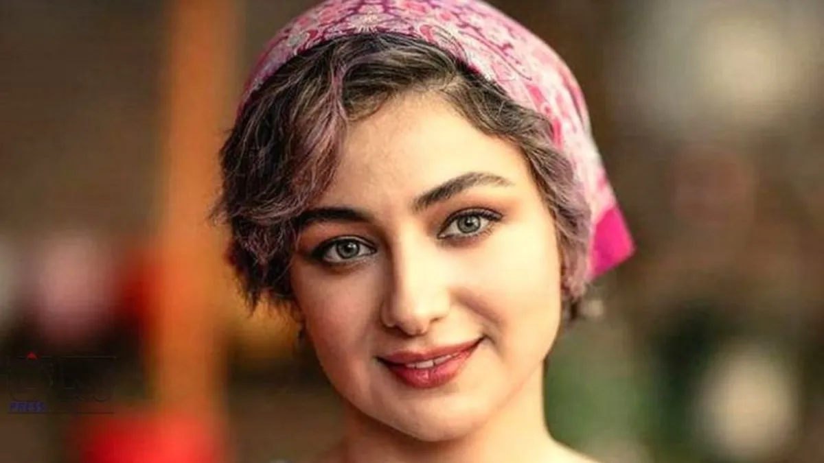سلفی صمیمی ویدا جوان و نفیسه روشن در پشت صحنه سریال آلا