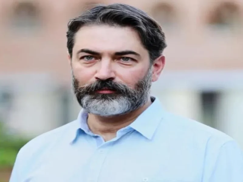 پارسا پیروزفر و محمد کارت اکران خصوصی فیلم