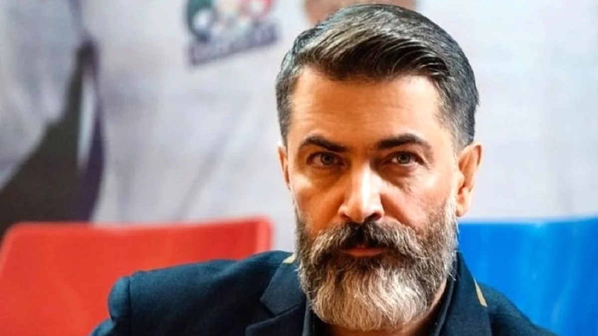 استایل جدید «پارسا پیروزفر و نفس بازغی» در اختتامیه یک نمایشگاه