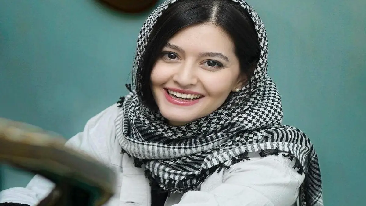 دکوراسیون آشپزخانه شیک پردیس احمدیه بازیگر پوست شیر