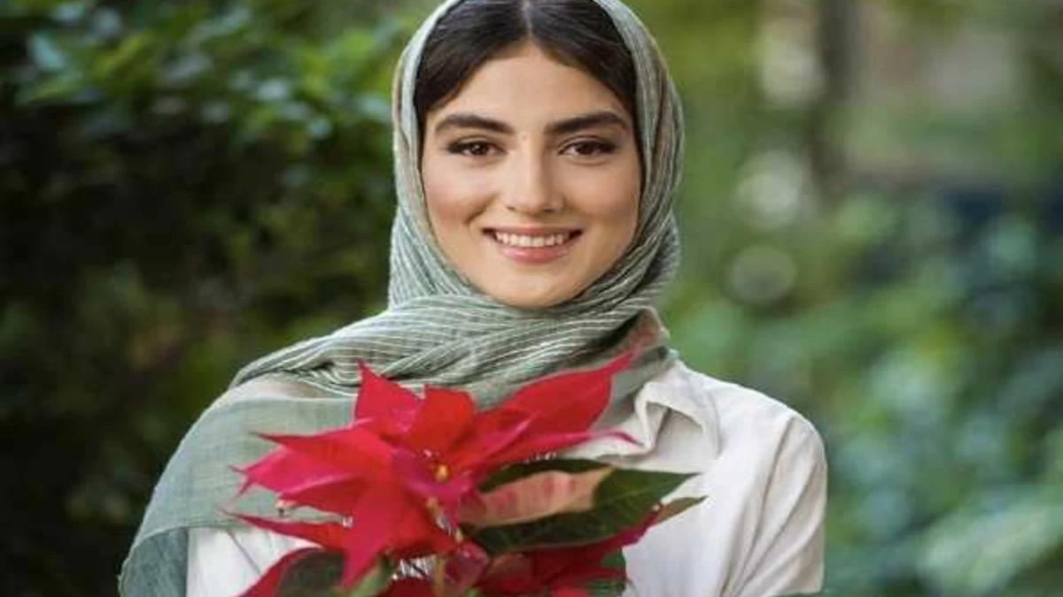 نورپردازی جذاب کتابخانه پردیس پورعابدینی