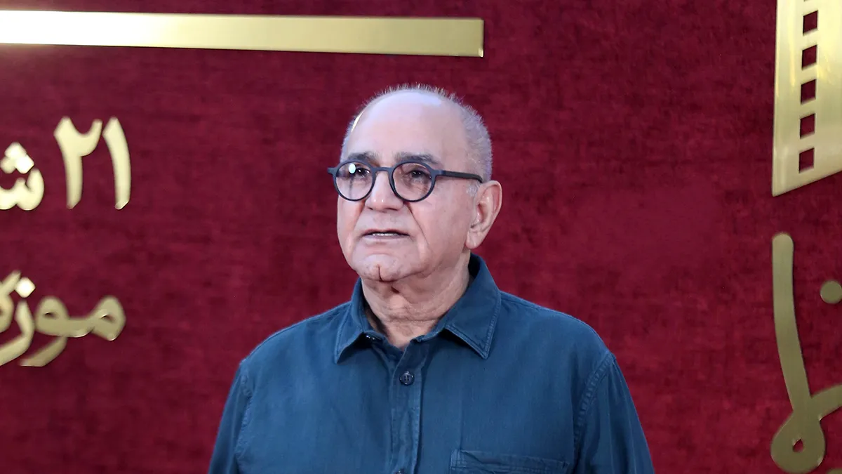 پرویز پرستویی در مراسم روز ملی سینما: جای هنرمند در بند نیست