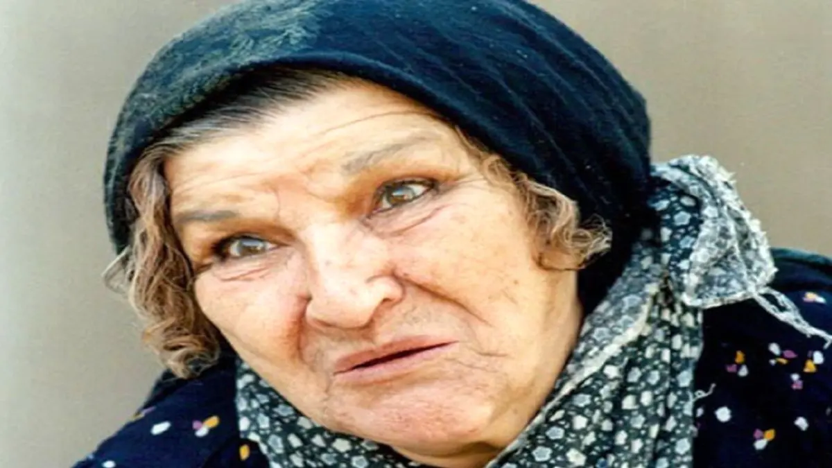 تصویر روز | عکس ماهچهره خلیلی در کنار مادربزرگاش پروین سلیمانی؛ دهه 80 عکس ماهچهره خلیلی در کنار مادربزرگاش پروین سلیمانی؛ دهه 80