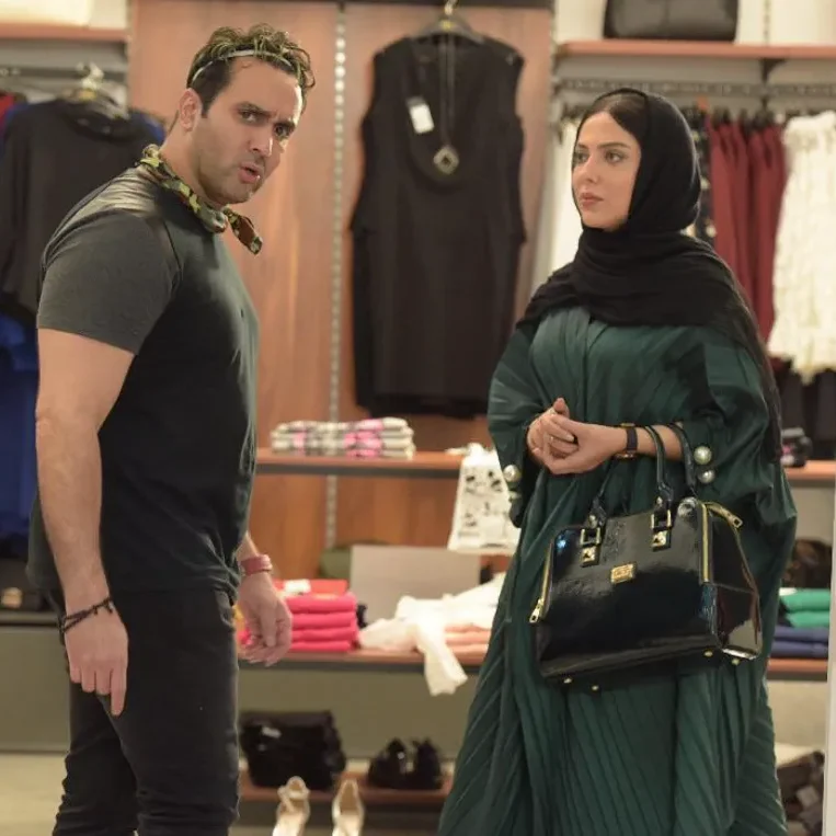 خبر روز | معرفی بازیگران پرفروشترین فیلم سینمایی سلامعلیکم حاجآقا با بازی علی صادقی 4 پوریا 5 edited
