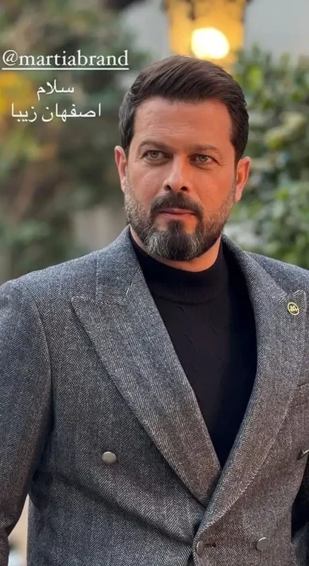 پژمانبازغیومهتابکرامتی 1 1