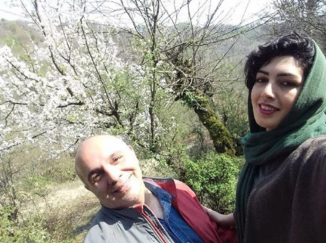 پیام دهکردی و زنش