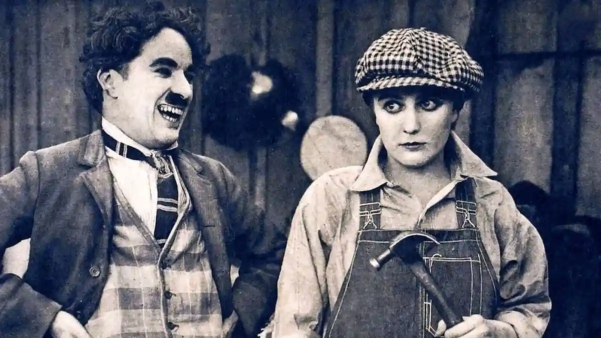 عکس خاطره انگیزترین مرد سینما «چارلی چاپلین» در جوانی سال 1288