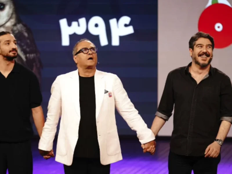 بازیگر کارناوال با مارتیک عکس یادگاری گرفت