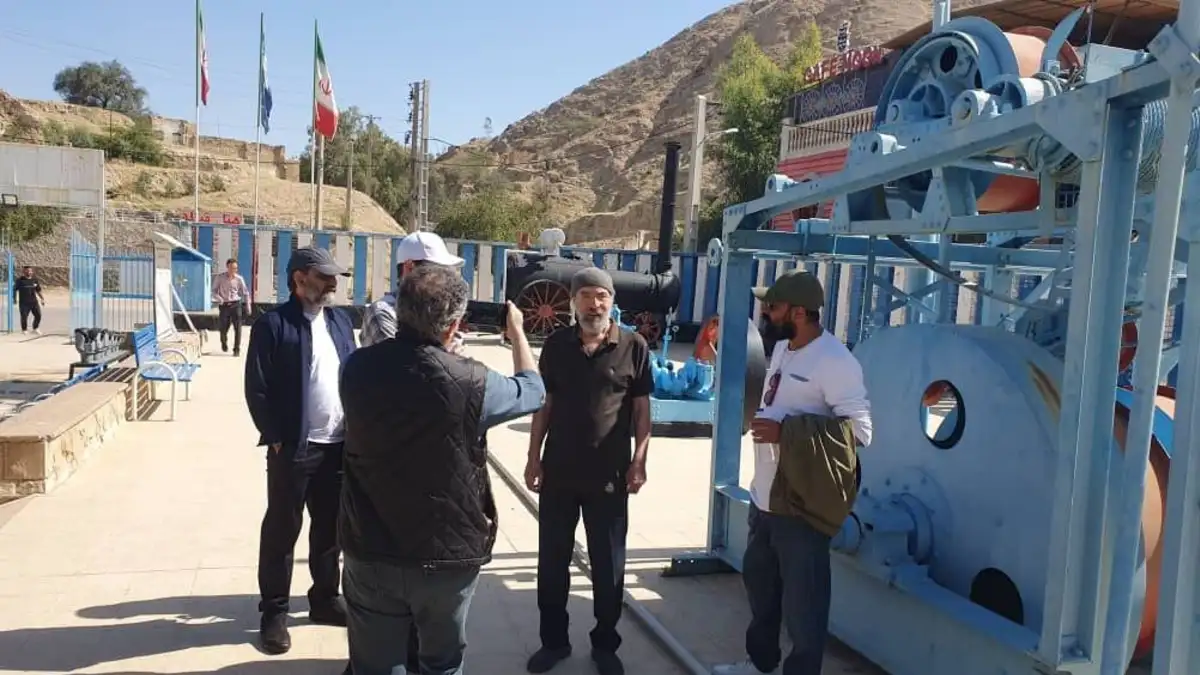 کیانوش عیاری در تدارک شروع فیلمبرداری خر لنگ