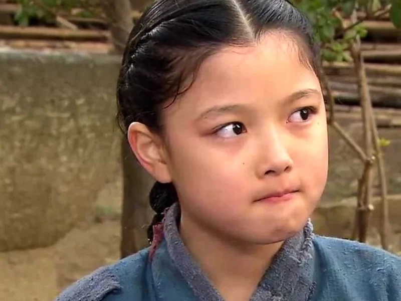 تصویر روز | تغییر چهره جذاب کیم یو جونگ «دونگیی خردسال» تغییر چهره جذاب کیم یو جونگ «دونگیی خردسال»