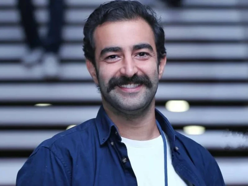 تغییر چهره «کیوان ساکت اف» در کنار مادر همسرش ناهید مسلمی