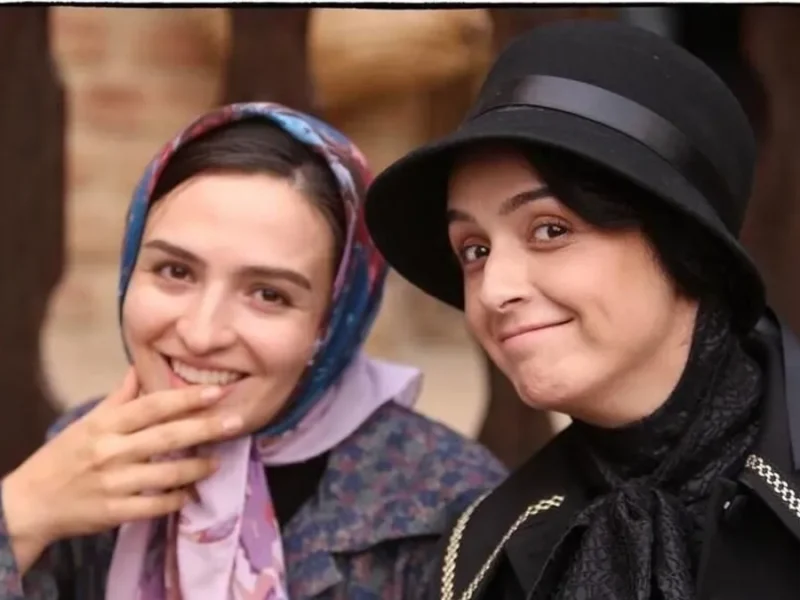 عکس پشت صحنه بامداد خمار با گلاره عباسی و لاله اسکندری