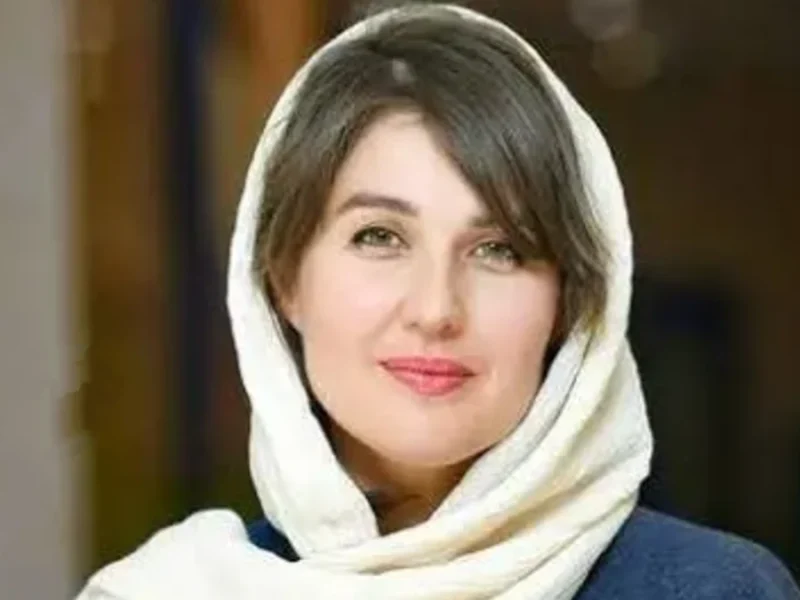 گلوریا هاردی؛ زیبایی بدون میکاپش