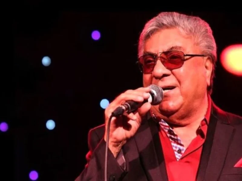 «گلپا» در دانشکده افسری و در حال فلوت زدن در ارکستر؛ سال 1330