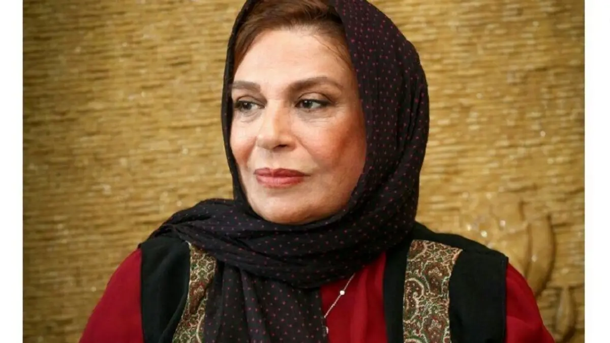 خبر روز | عکس دورهمی چند هنرمند مشهور ایران در یک کافه عکس دورهمی چند هنرمند مشهور ایران در یک کافه