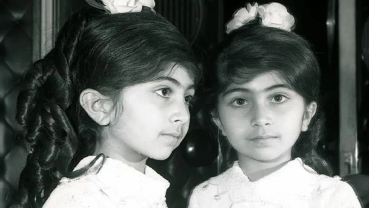 سفر در زمان| عکس قدیمی «جهانگیر فروهر» در حال صحبت با دخترش لیلا فروهر در دهه ۴۰ عکس قدیمی «جهانگیر فروهر» در حال صحبت با دخترش لیلا فروهر در دهه ۴۰