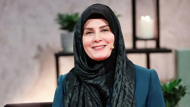 خبر روز | تصویری حیرت آور از گیتی خامنه و الهه رضایی مجری های خاطره ساز گیتیخامنه